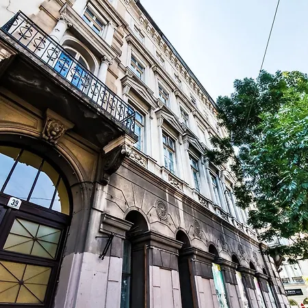 Bajcsy Downtown * Budapest